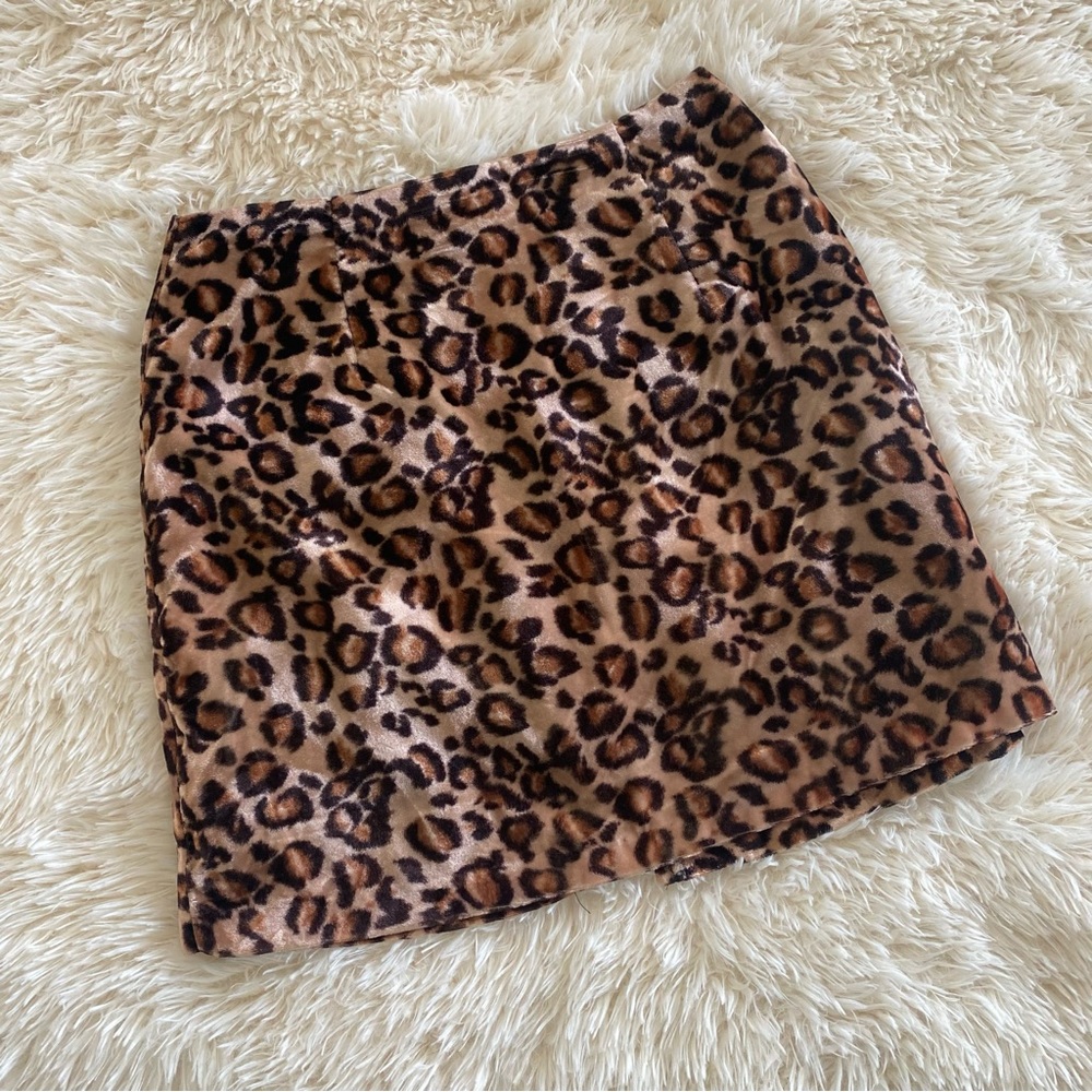 Vintage 1990s Leopard Print Velvet Mini Skirt
